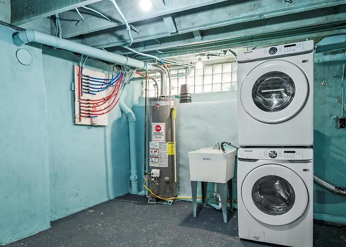 Oakland/university @d Modern And Spacious Private Bedroom With Shared Homestay Pittsburgh