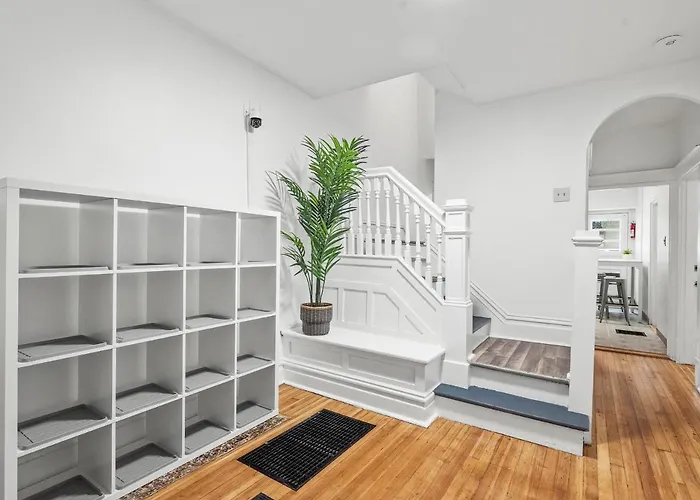 Oakland/university @d Modern And Spacious Private Bedroom With Shared Pittsburgh