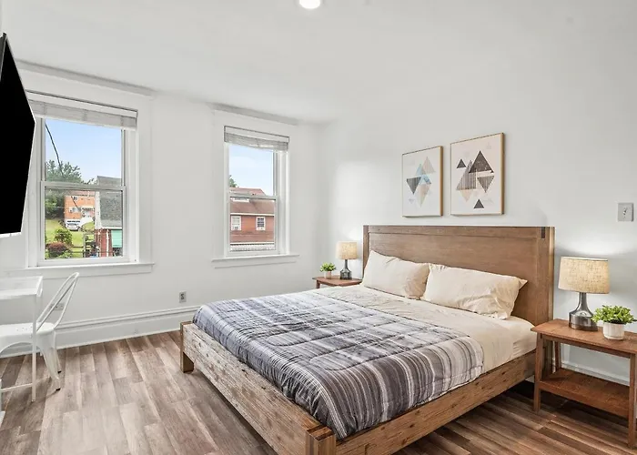 Oakland/university @d Modern And Spacious Private Bedroom With Shared *